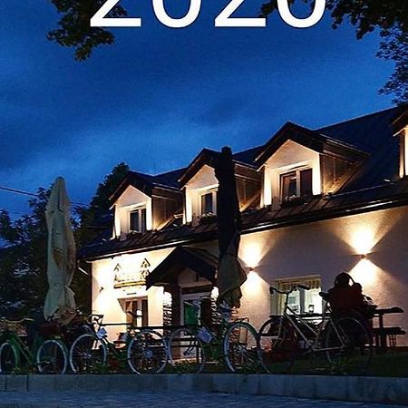 Pizzeria Alzbetka Ξενοδοχείο Strecno Εξωτερικό φωτογραφία