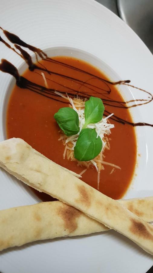 Pizzeria Alzbetka Ξενοδοχείο Strecno Εξωτερικό φωτογραφία