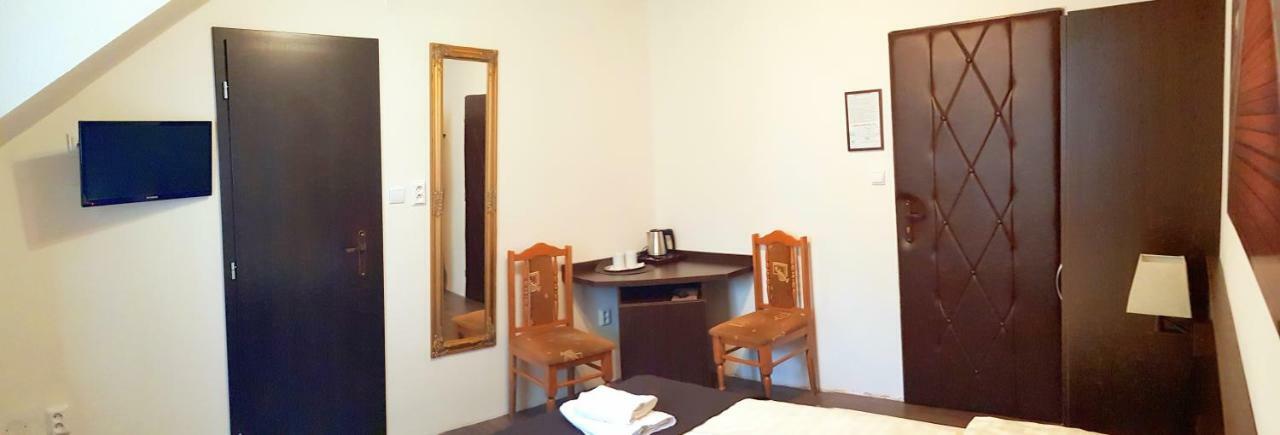 Pizzeria Alzbetka Ξενοδοχείο Strecno Εξωτερικό φωτογραφία